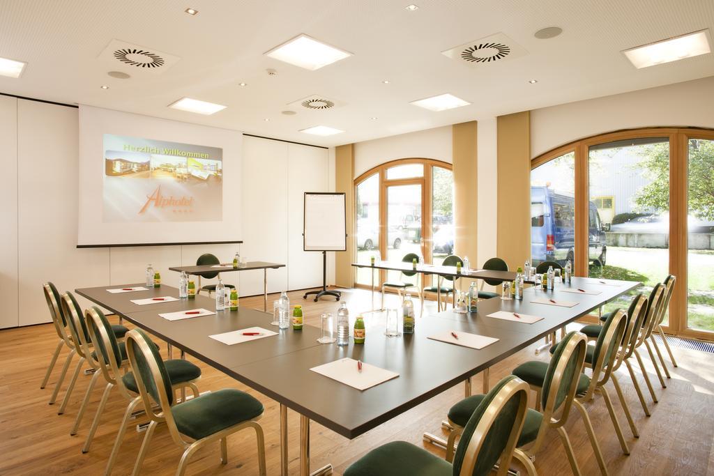 Alphotel Hotel 4*